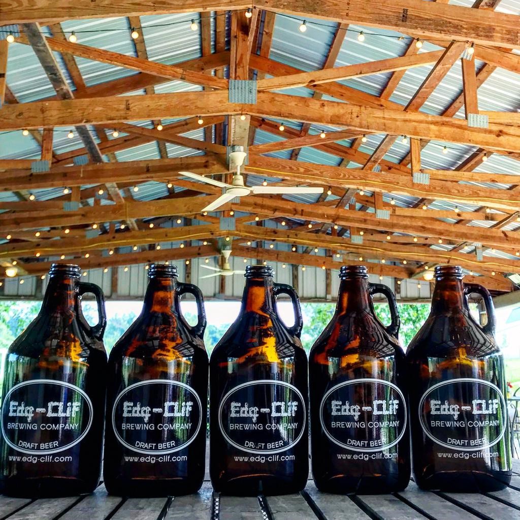 Edg-Clif Vineyard, Winery & Brewery